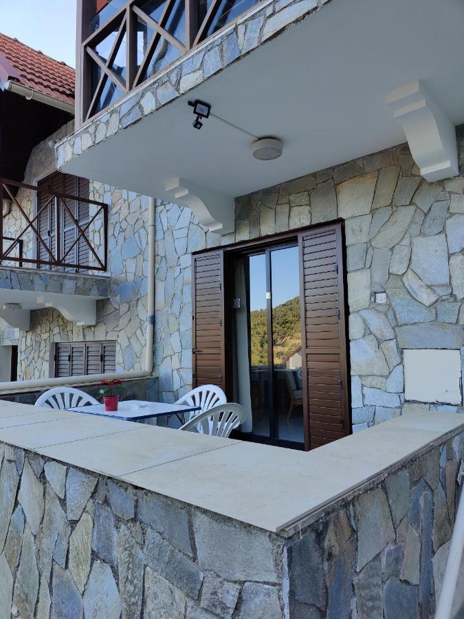 Stylineo Platres Apartment Exterior photo